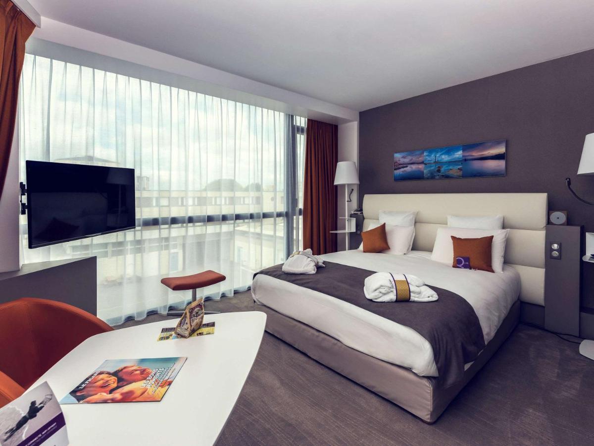 Mercure Cherbourg Centre Port Exterior photo
